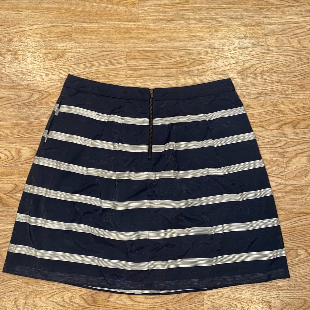 Loft NWT striped mini skirt - Picture 4 of 5
